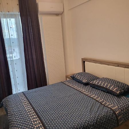 Apartamento Apartament Dem Radulescu Râmnicu Vâlcea Exterior foto