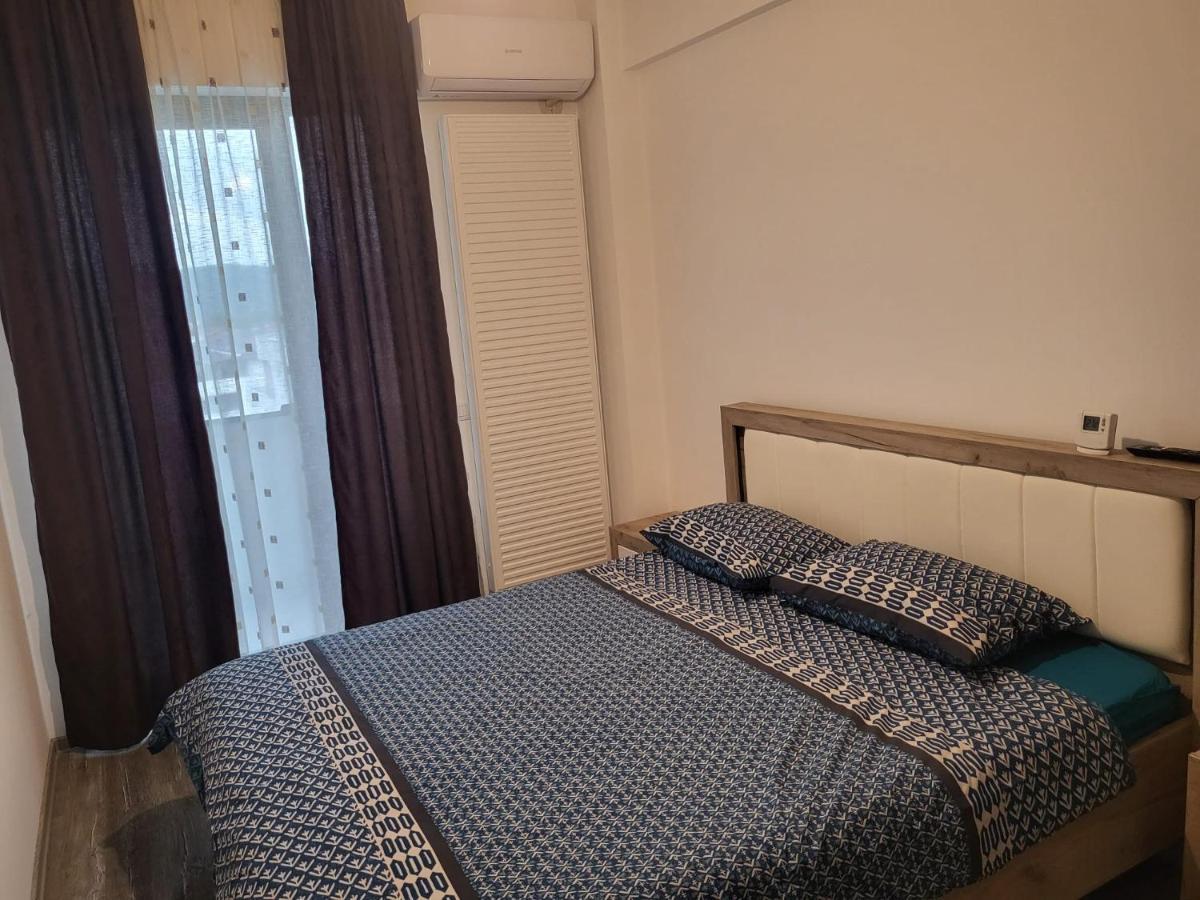 Apartamento Apartament Dem Radulescu Râmnicu Vâlcea Exterior foto