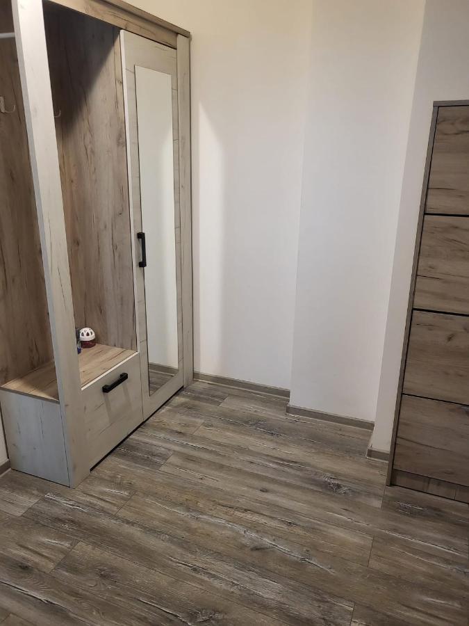 Apartamento Apartament Dem Radulescu Râmnicu Vâlcea Exterior foto