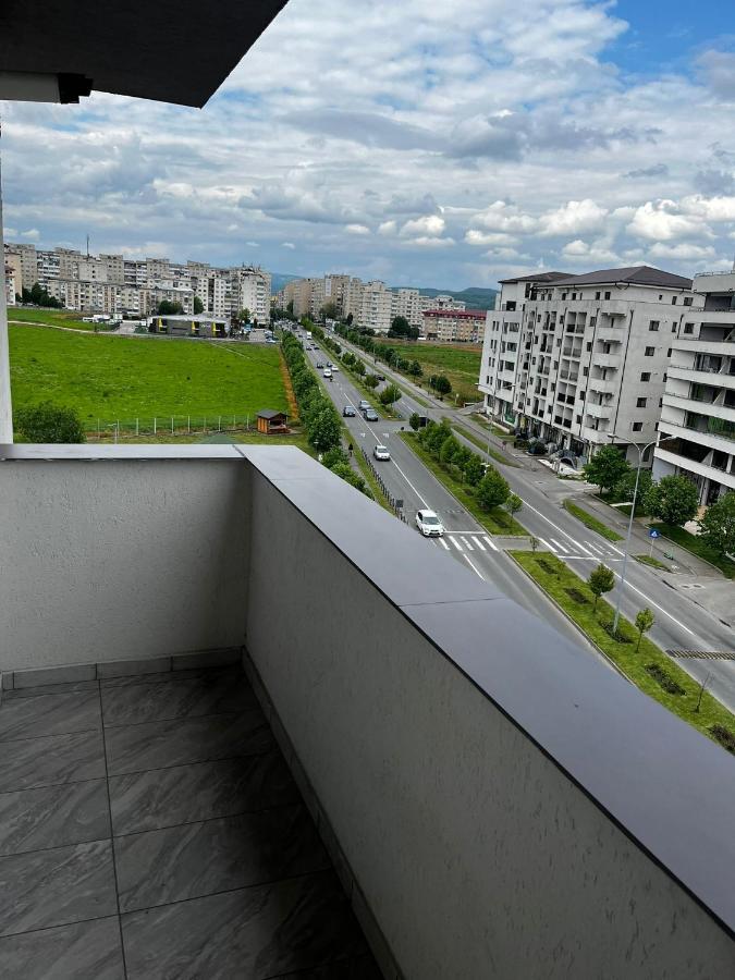 Apartamento Apartament Dem Radulescu Râmnicu Vâlcea Exterior foto